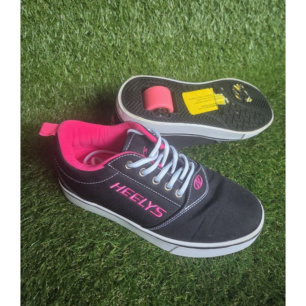Heelys Women’s 5 Youth 4 Black Pink Low Top Wheeled Lace-Up Sneakers US - Picture 1 of 7